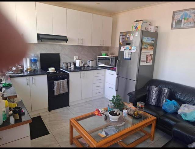 1 BEDROOM PROPERTY TO RENT IN GOODWOOD CENTRAL